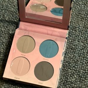 Nomad Cosmetics California Eyeshadow Palette